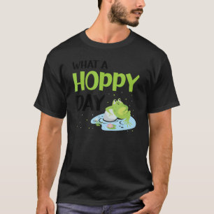 Frog Catching For Bullfrog Hunter and Frog Catcher T-Shirt