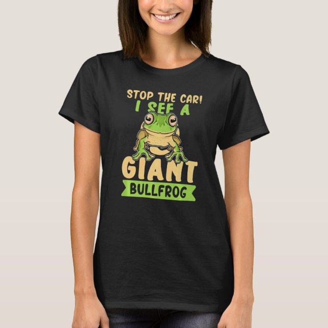 Frog Catching Giant Bullfrog Frog Hunter Toad T-Shirt (Front)
