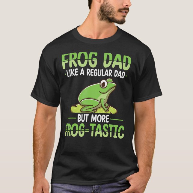 Frog Dad Hunting Design Toad Gigger Frog Catcher F T-Shirt (Front)