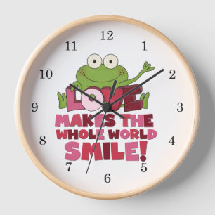 Frog Love Smiles Clock