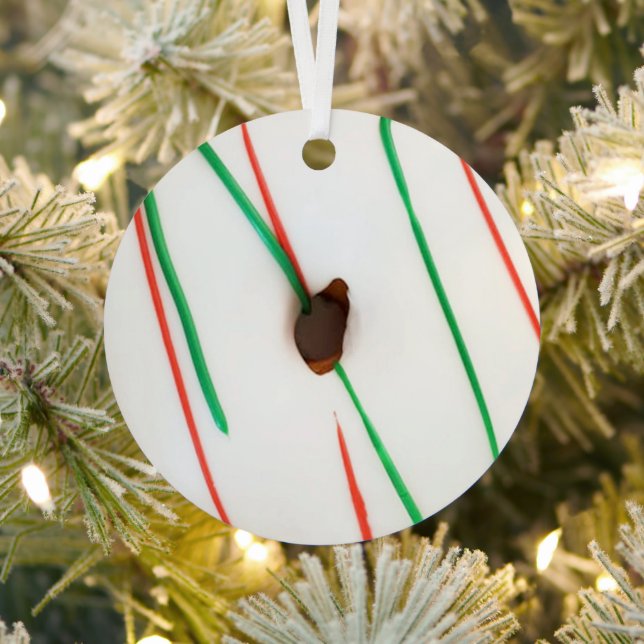 Frosted Christmas Doughnut   Metal Tree Decoration (Insitu)
