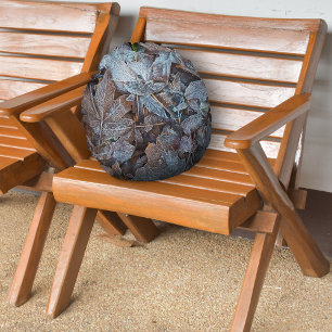 Frosty Autumn Leaves II Round Cushion