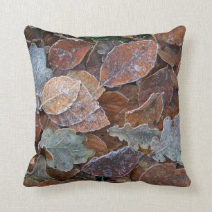 Frosty leaves cushion
