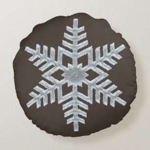 Frozen Snowflake Woodland Brown Nature Christmas Round Cushion