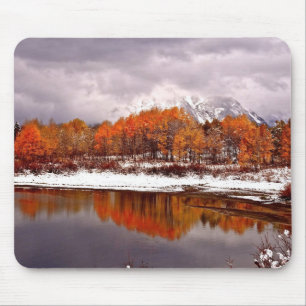 FRST SNOW AT OXBOW BEND IN GRAND TETON MOUSE MAT