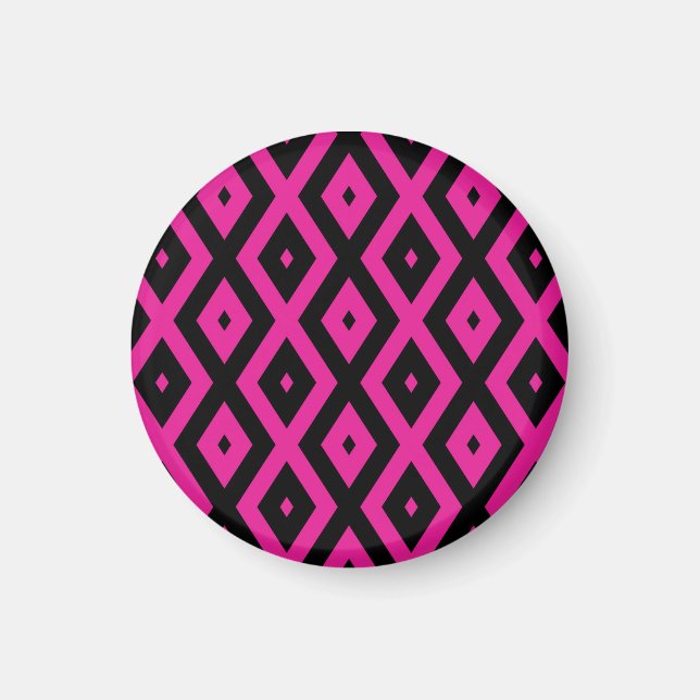 Fuchsia and black diamond pattern magnet (Front)