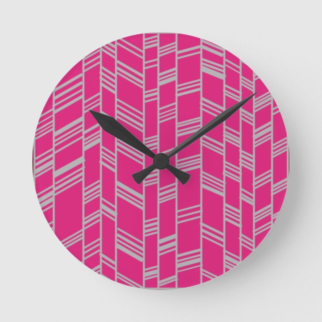 Fuchsia Art Deco Lines  Round Clock (Front)