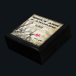 Fuchsia Vintage Love Birds  Sitting in a Tree Gift Box<br><div class="desc">Wedding Black Lacquer Keepsake Custom Designer Personalised Jewellery Box or Memory Box Elegant Unique Wedding Anniversary  Christmas Gifts or Valentines Day Gifts</div>