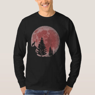 Full Moon Forest Animal Predator Red Moon Howling T-Shirt