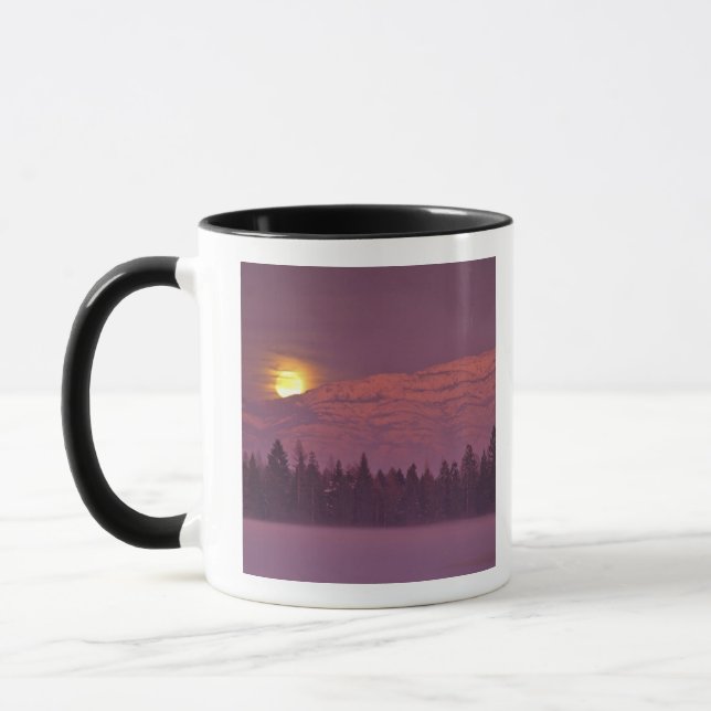 Full moon rises over Teakettle Mountain during Mug (Left)