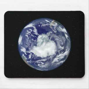 Fully lit full disc image mouse mat