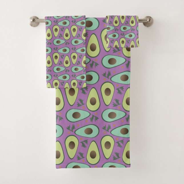 Fun Avocado Half Greenery Pattern Bath Towel Set (Insitu)
