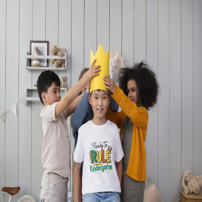 Fun Back-to-School Design with Pencil & Crown T-Shirt (Creator Uploaded)