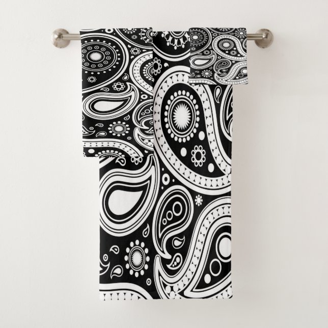 Fun Black and White Paisley Towel Set (Insitu)
