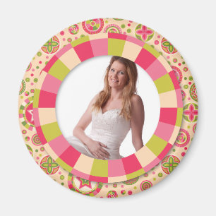 Fun Circle frame - pink leaf on pattern Magnet