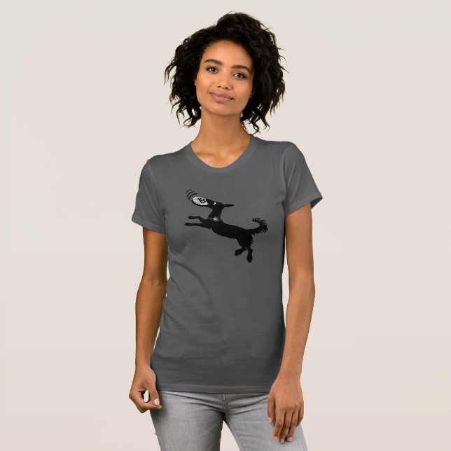 *Fun Dog Playing Bitcoin Frisbee T-Shirt (Front Full)