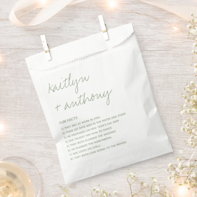 Fun Facts About The Newlyweds Modern Wedding Favour Bags (Clipped)
