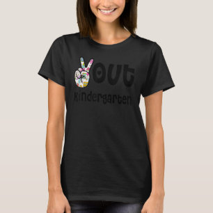 Fun Last Day Of School Peace Sign Hand Out Kinderg T-Shirt