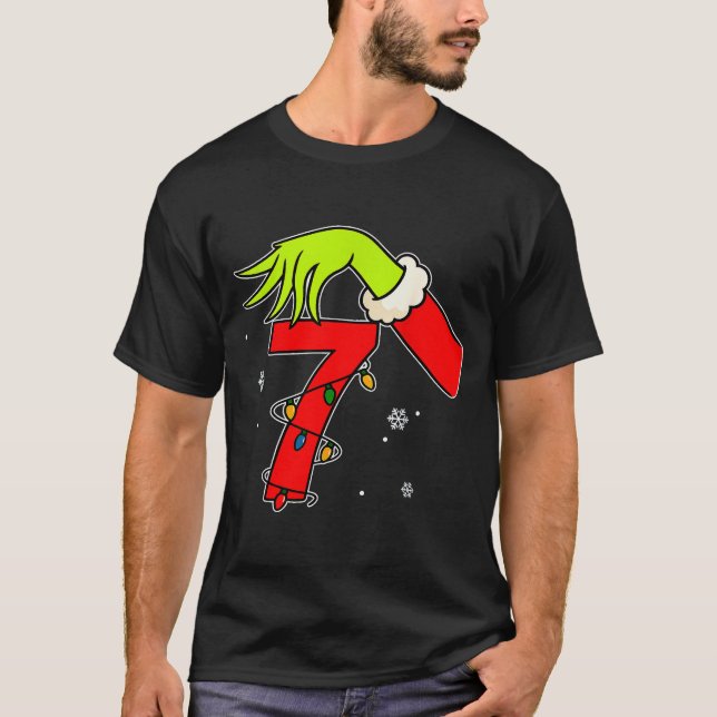 Fun Number 7 Christmas 67 Six Seven Meme Xmas Men  T-Shirt (Front)