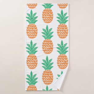 fun pineapple seamless pattern bath towel
