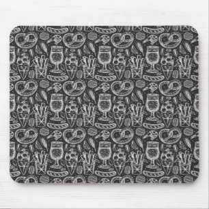 Fun Pretzels, Chicken Wings & Beer Pattern Mouse Mat