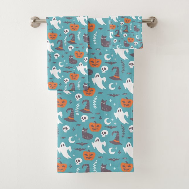 Fun Teal Doodle Halloween Pattern Bath Towel Set (Insitu)