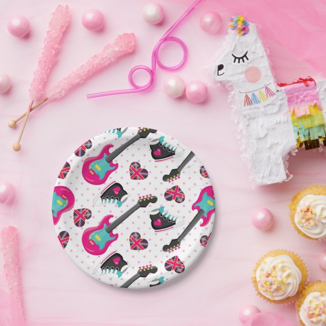 Fun teen girl Rock star party paper plates (Party)