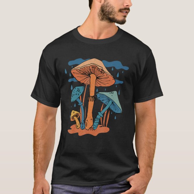 Fungus Magic Psilocybin Mushrooms Vintage Hippie   T-Shirt (Front)