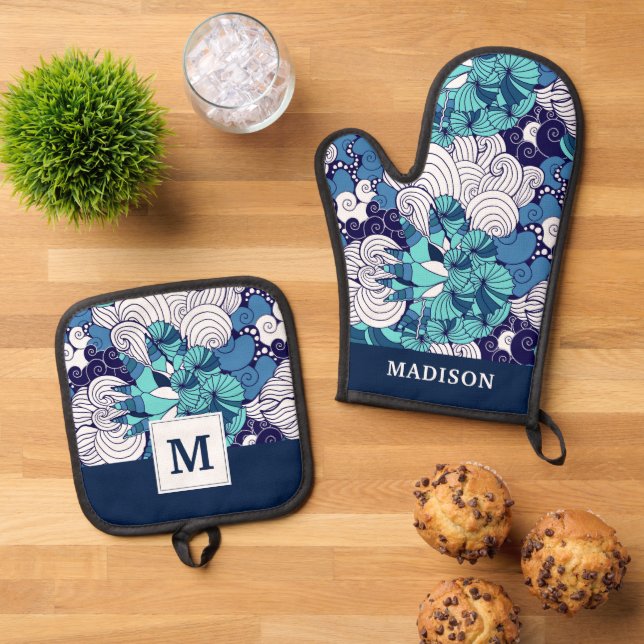 Funky Seashell Pattern Oven Mitt & Pot Holder Set (Top Down)