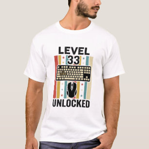 Funny 33rd birthday gamer Level 33 Unlocked retro T-Shirt