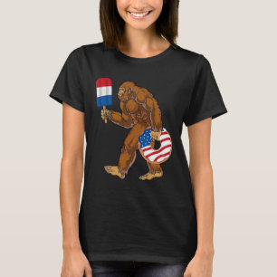 Funny 4th Of July Bigfoot Sasquatch American Flag  T-Shirt