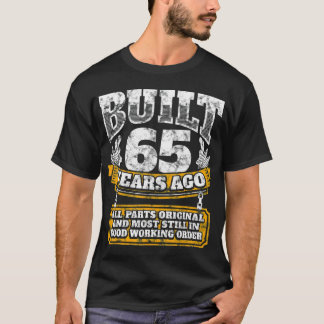Funny 65th Birthday  BDay Gift Saying Age 65 Year  T-Shirt
