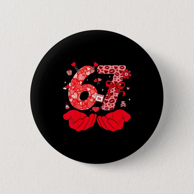 Funny 6 7 Hands Meme Cute Valentine's Day Six Seve 6 Cm Round Badge (Front)