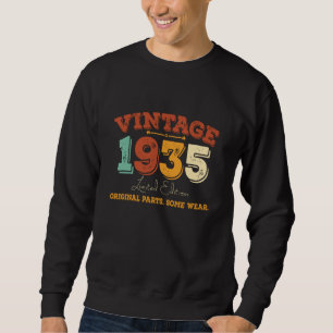 Funny 90 Year Old 1935 Vintage 90th Birthday Gift Sweatshirt