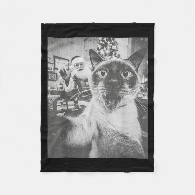 Funny Ai Siamese Cat Selfie With Santa Claus Chris Fleece Blanket (Front)