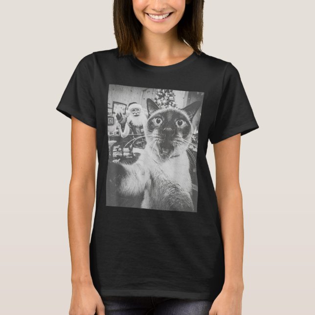 Funny Ai Siamese Cat Selfie With Santa Claus Chris T-Shirt (Front)