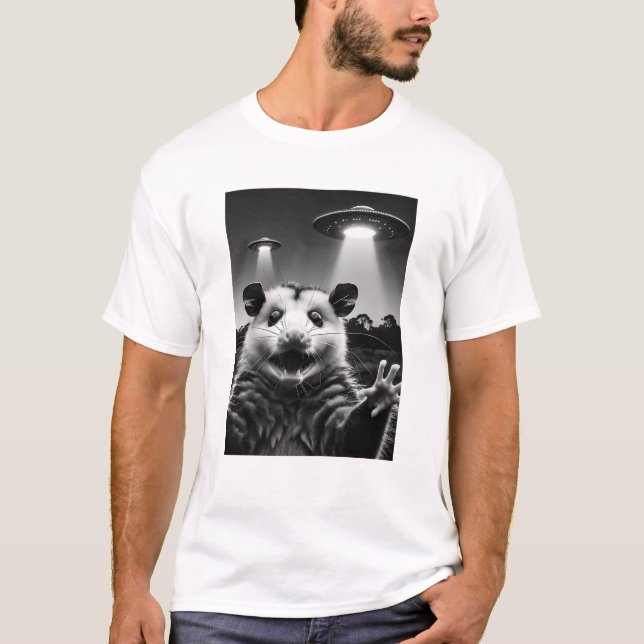Funny Alien Possum UFO Possum Selfie with UFOs T-Shirt (Front)