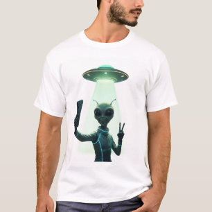 Funny Alien Taking Selfie T-Shirt for men & women 
