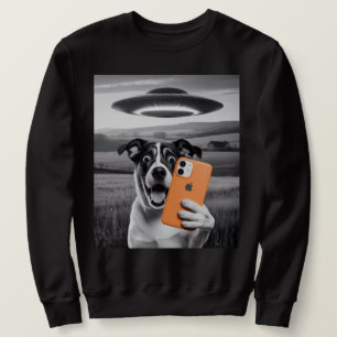 Funny Alien UFO Dog Selfie - Cool Cat & Space UFO Sweatshirt