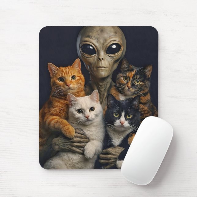 Funny Alien with Cats Renaissance Art Mouse Mat (With Mouse)