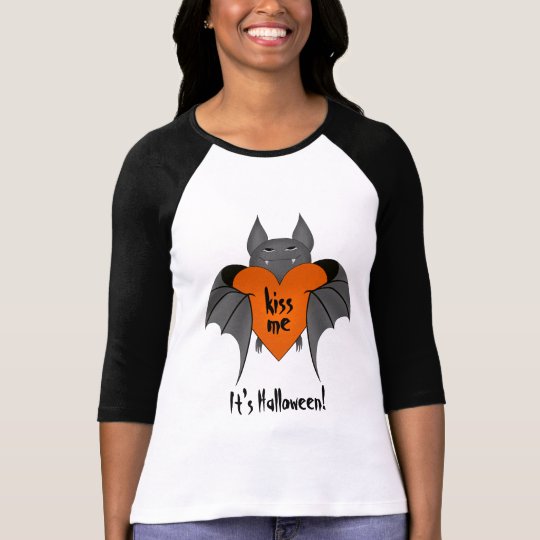 Funny amorous Halloween vampire bat flirty kiss me T-Shirt