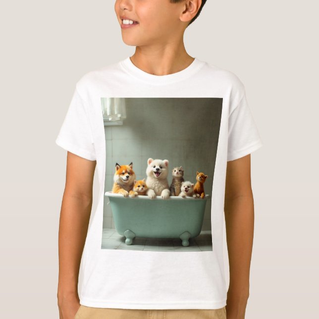 Funny animals in bathtub T-Shirt (Front)