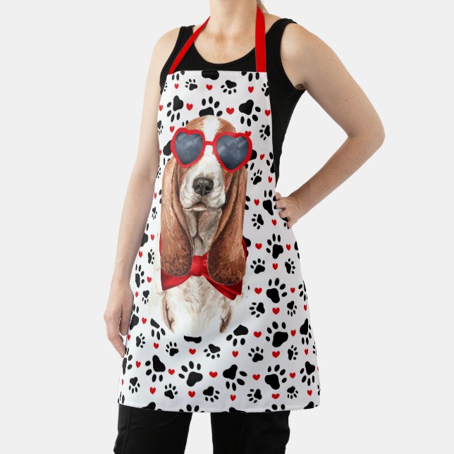 Funny Basset Hound Dog for Moms Valentine's Day Apron (Insitu)