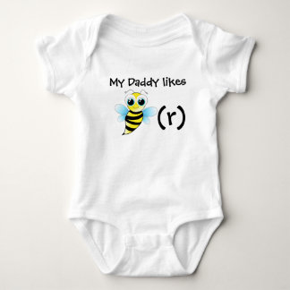 Funny bee bodysuit for baby. My daddy likes beer.