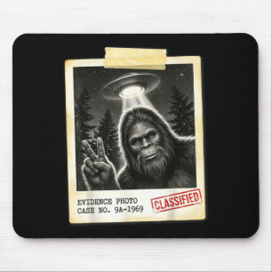 Funny bigfoot alien ufo vintage evidence photo mouse mat