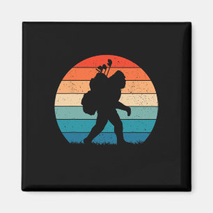 Funny Bigfoot Golf Vintage Retro Sasquatch Playing Magnet