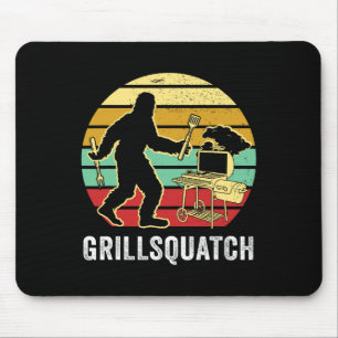 Funny Bigfoot Grilling Sasquatch Pitmaster Grill L Mouse Mat