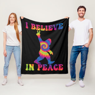 Funny Bigfoot I Believe In Peace      Fleece Blanket