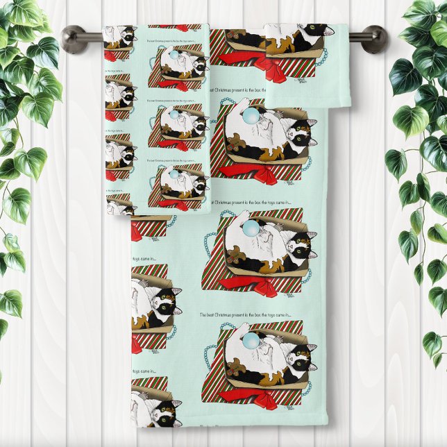 Funny Calico Cat Christmas Gift Box Bath Towel Set (Creator Uploaded)