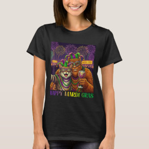 Funny Cat Bigfoot Selfie Mardi Gras Carnival Party T-Shirt
